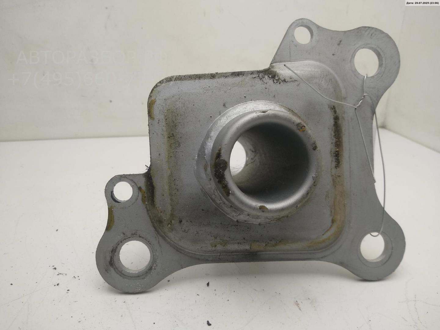 Кронштейн переднего бампера левый