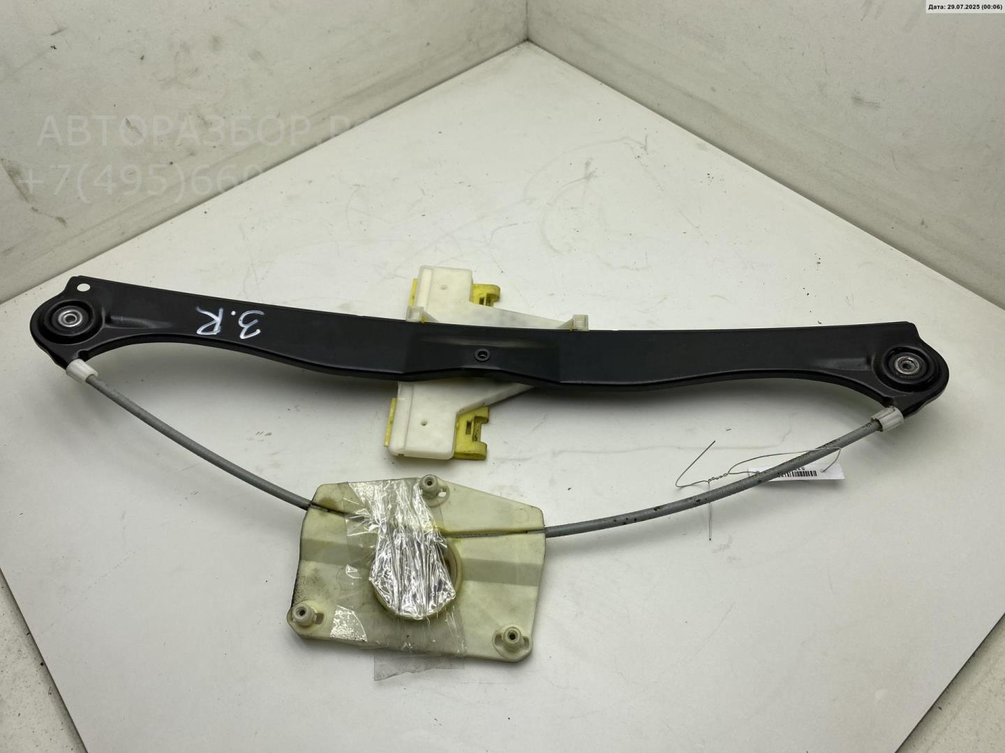 Стеклоподъемник электр. задний правый