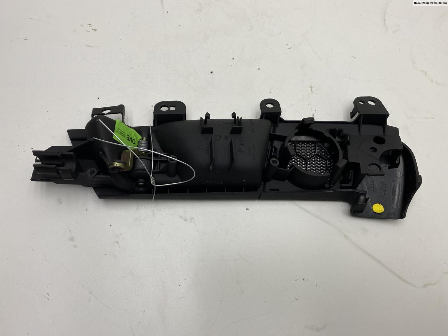 Ручка двери задней внутренняя правая