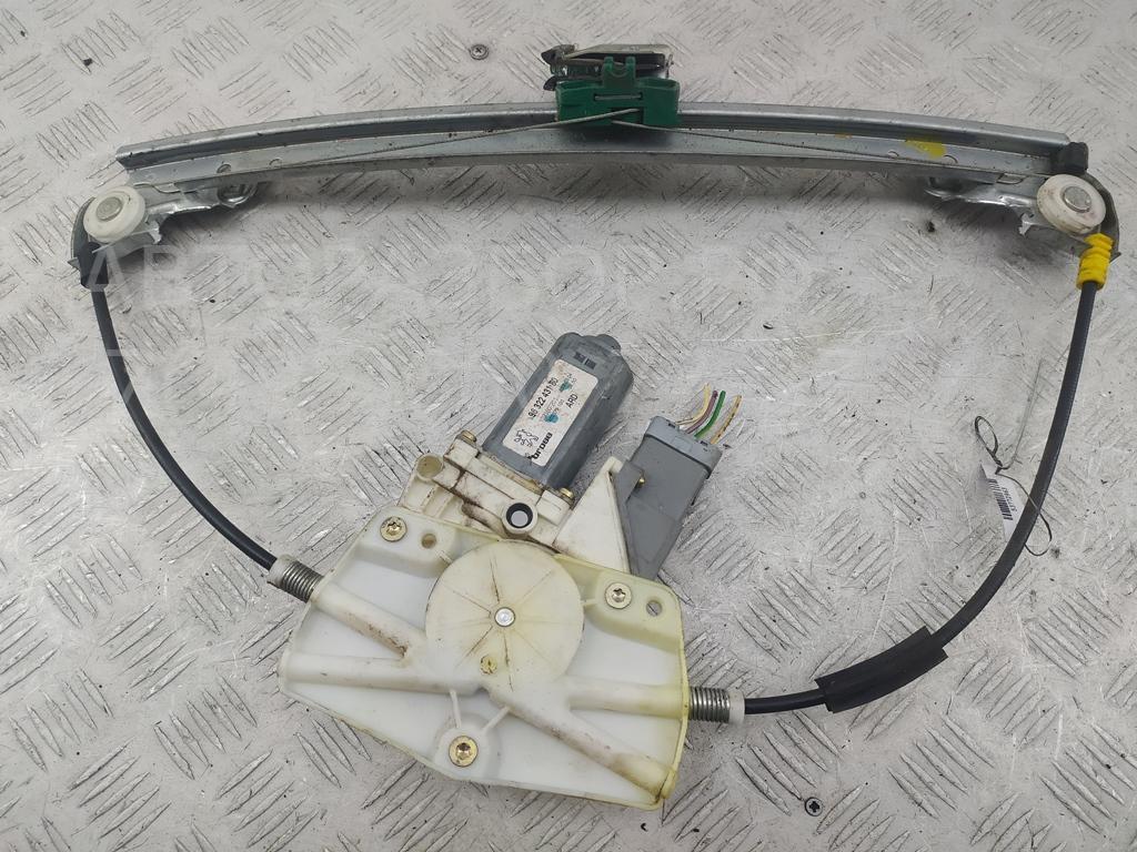 Стеклоподъемник электр. задний правый