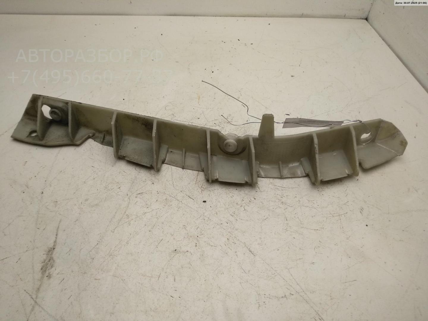 Кронштейн заднего бампера правый