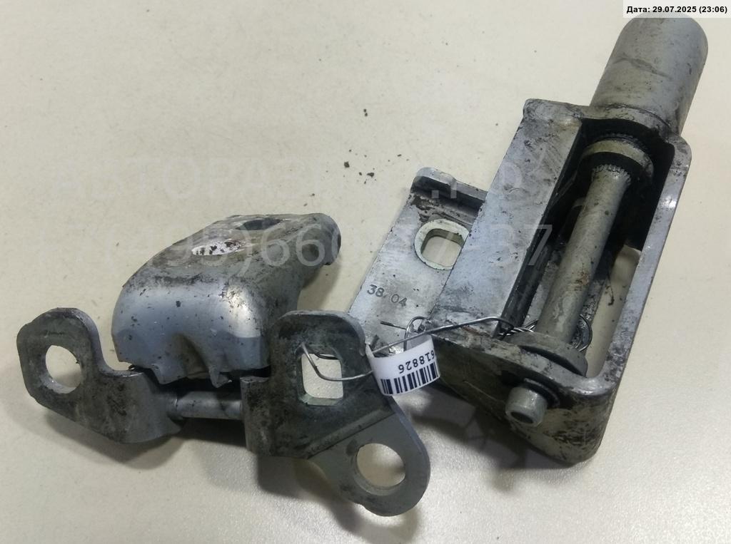 Петля двери