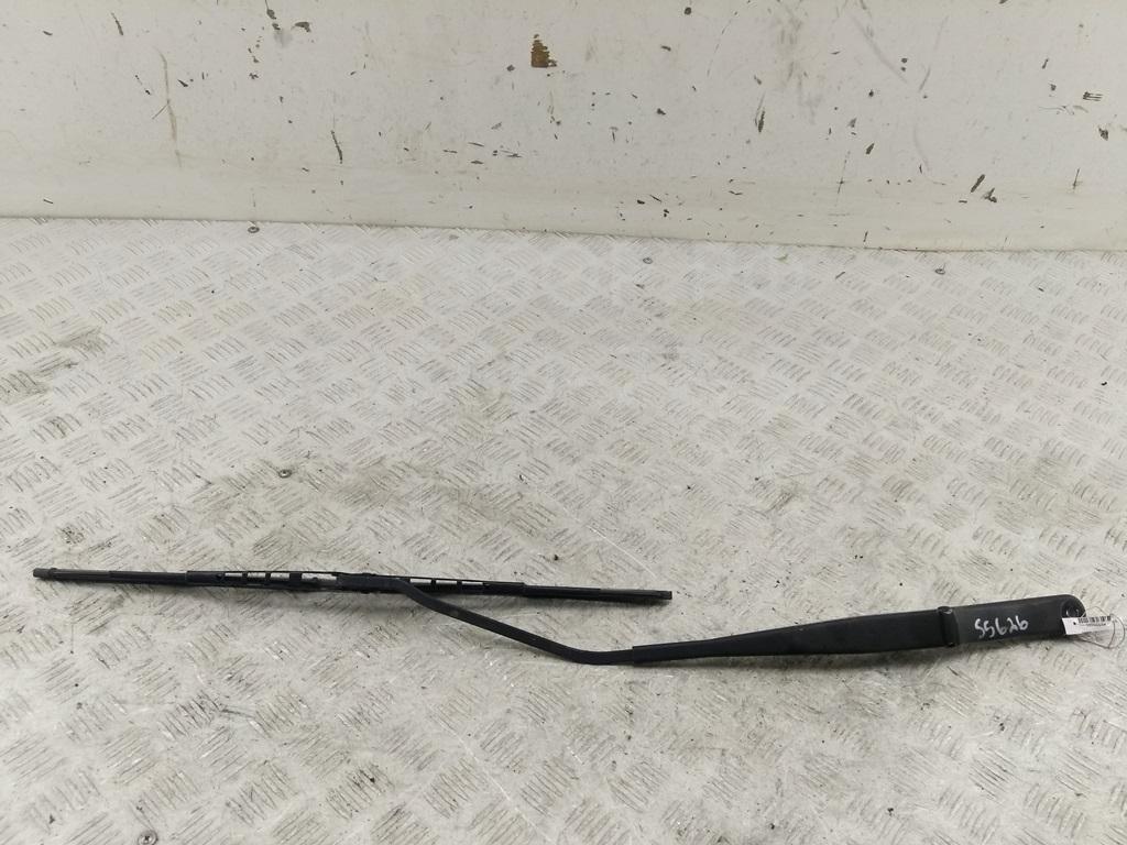 Поводок стеклоочистителя передний правый