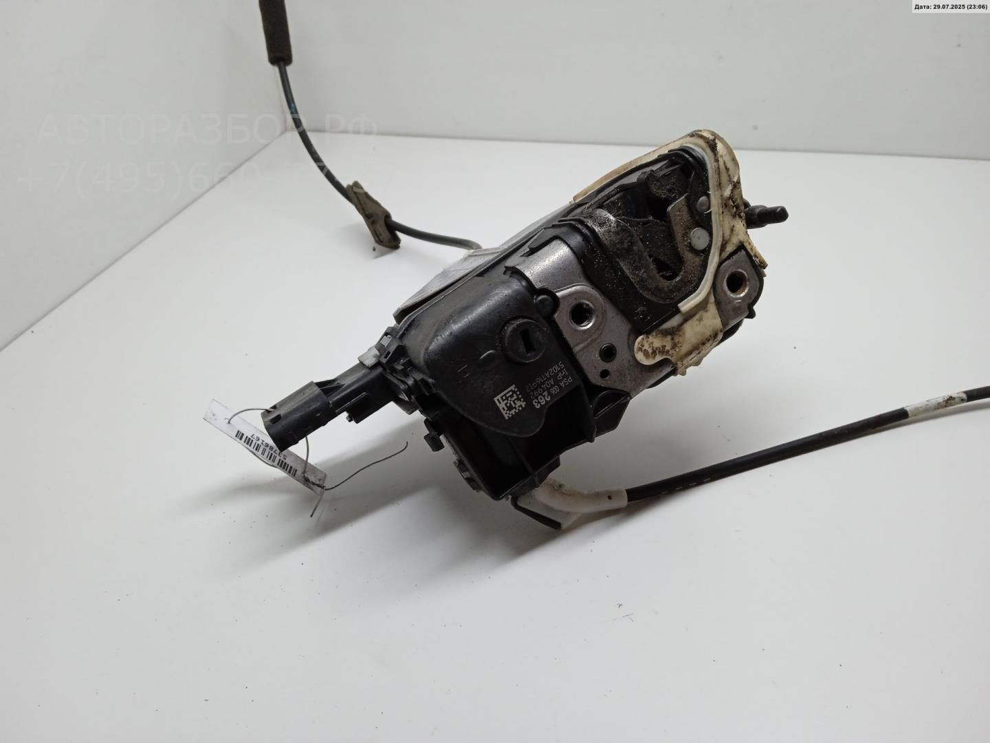 Замок двери задней правой