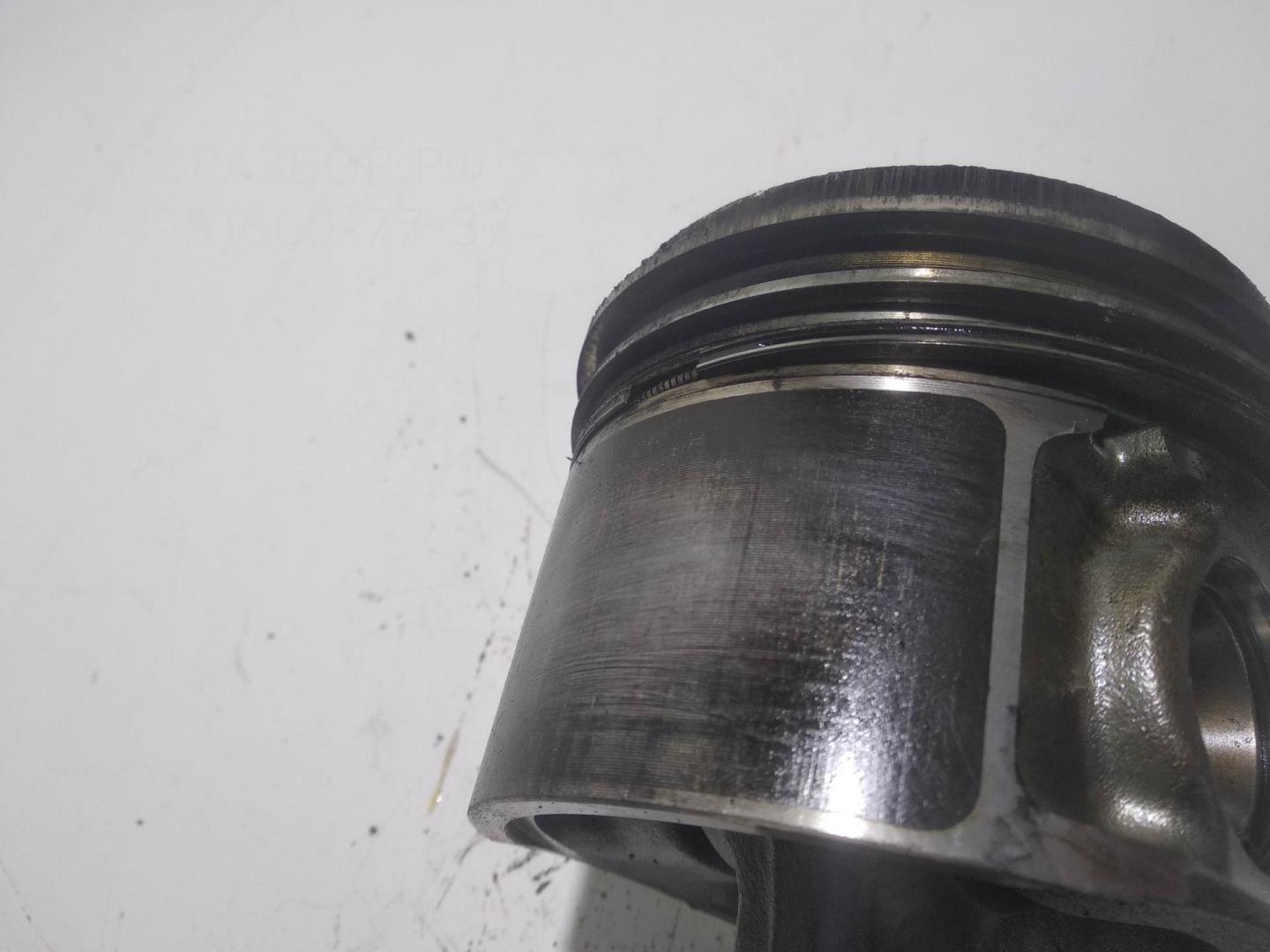 Поршень с шатуном