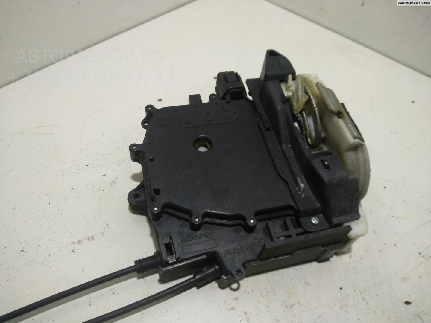 Замок двери задней правой