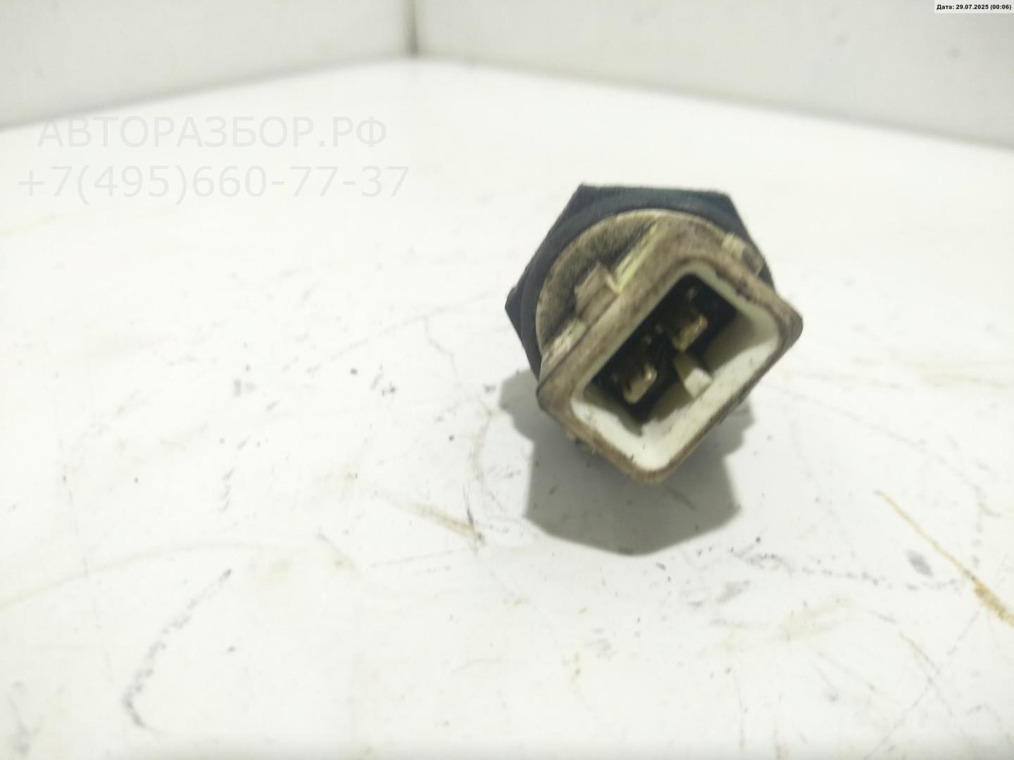 Датчик включения заднего хода