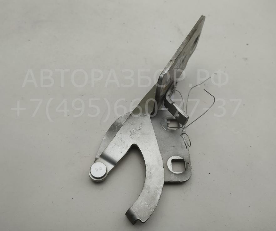 Петля капота левая