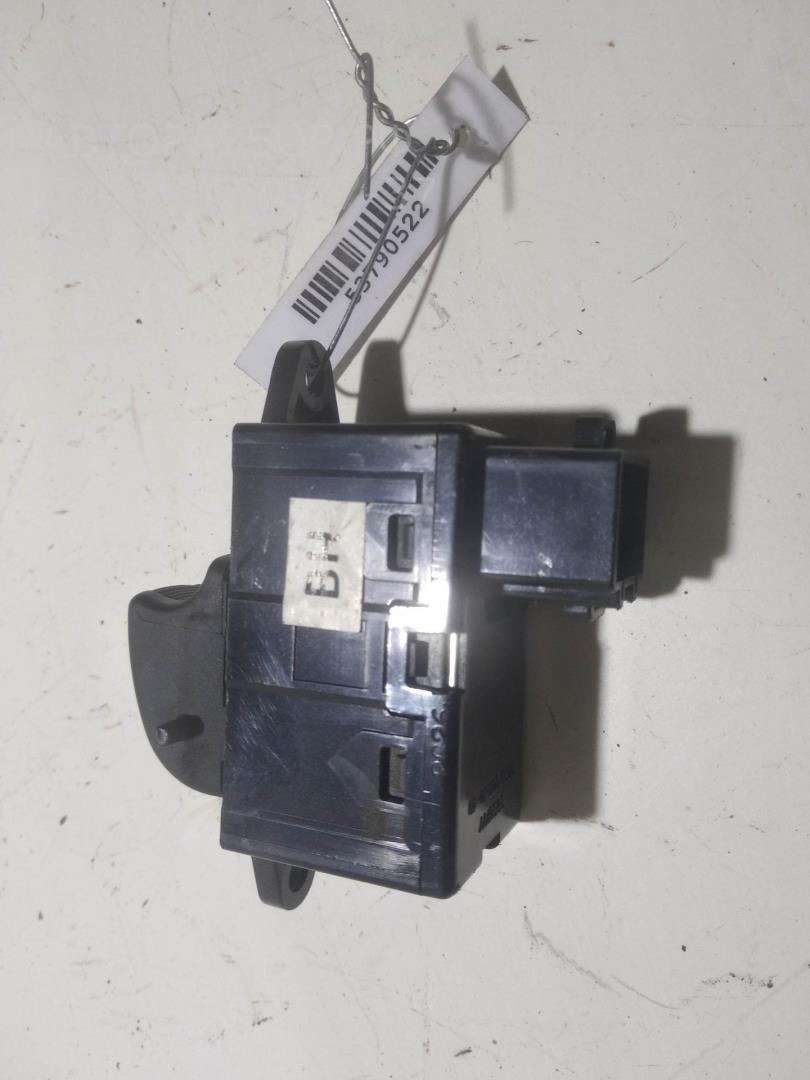 Кнопка стеклоподъемника