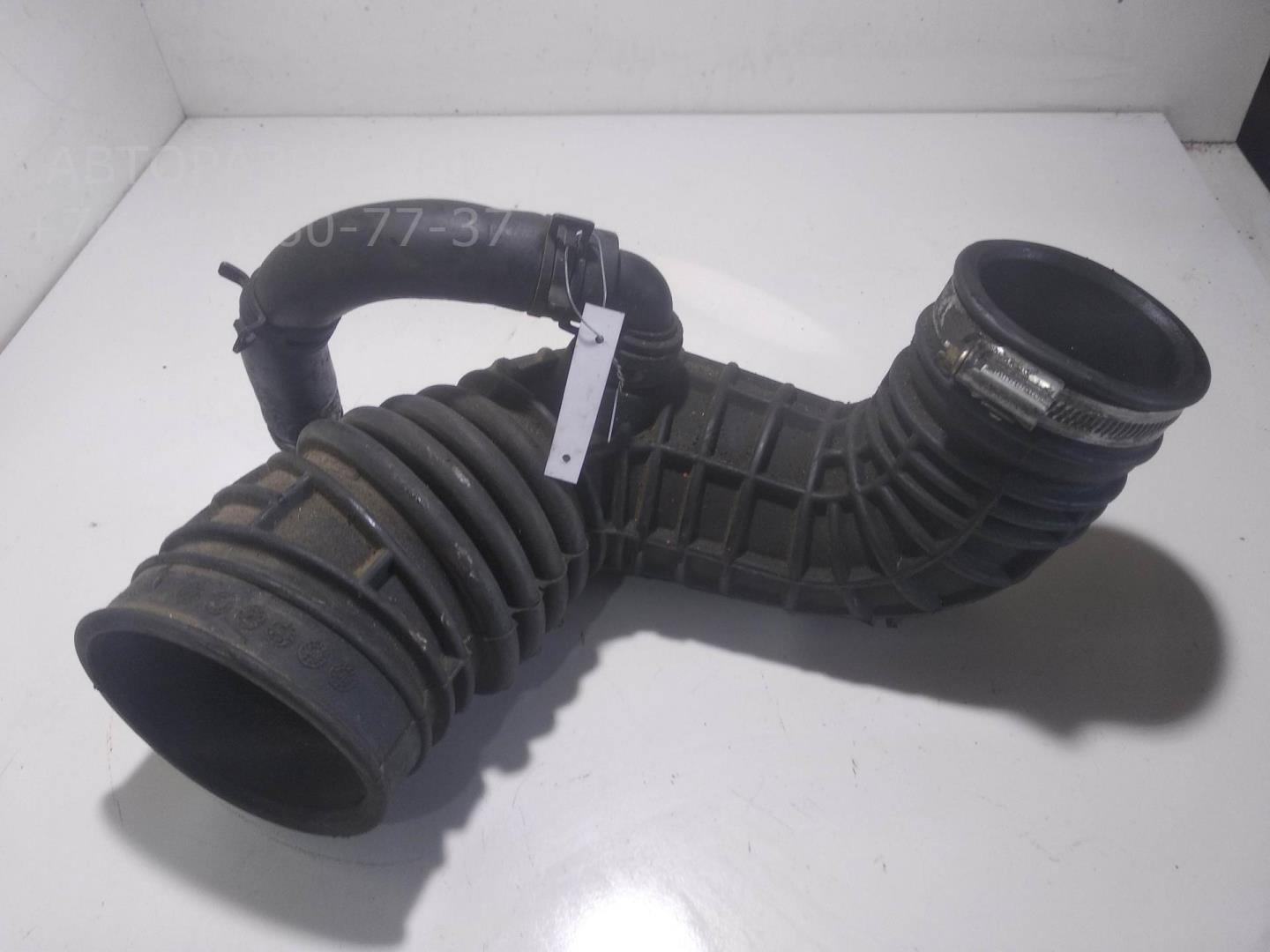 Патрубок воздушного фильтра