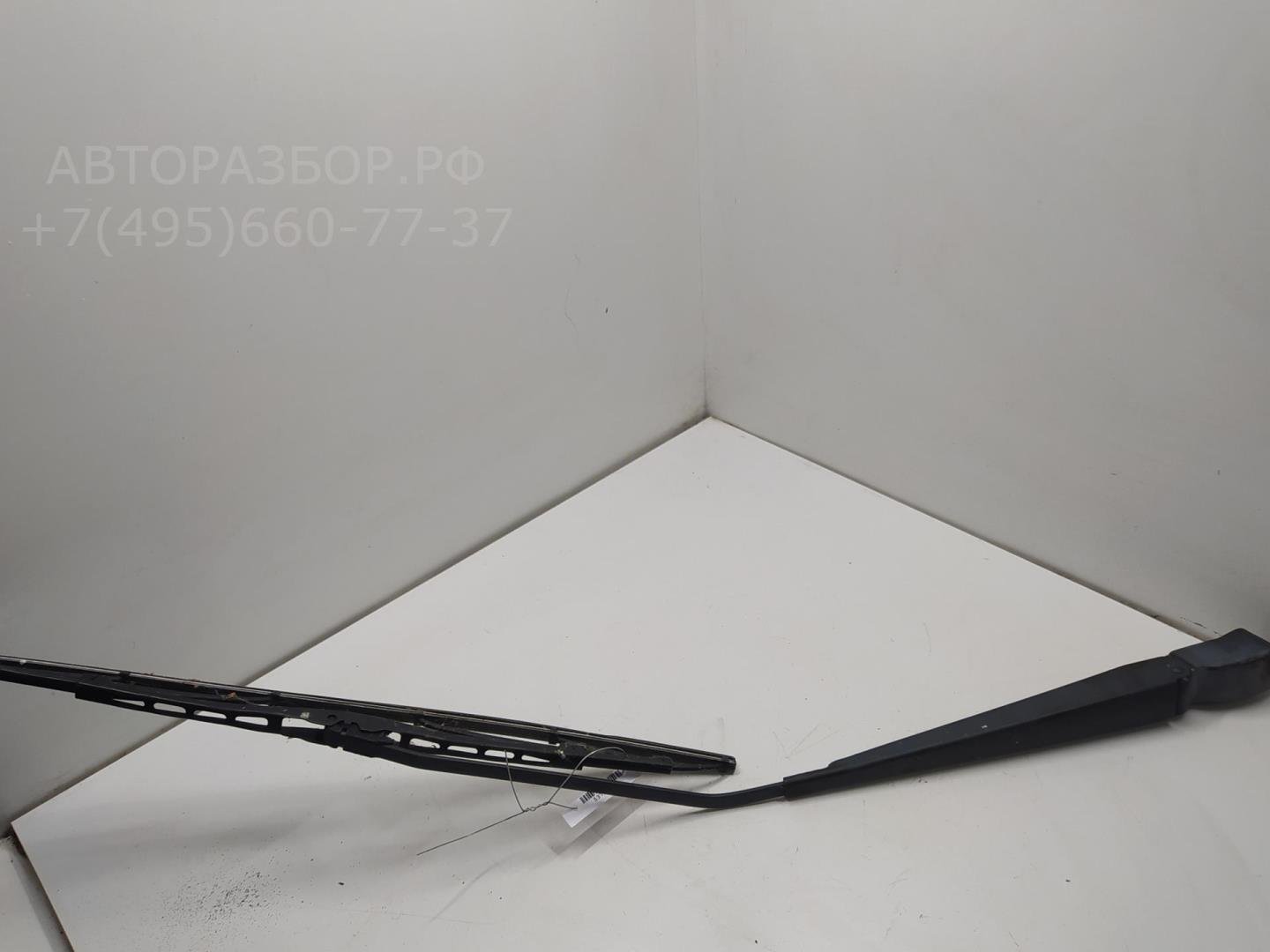 Поводок стеклоочистителя заднего