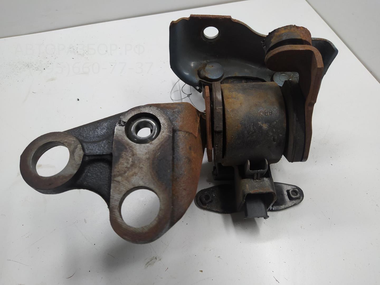 Опора двигателя левая