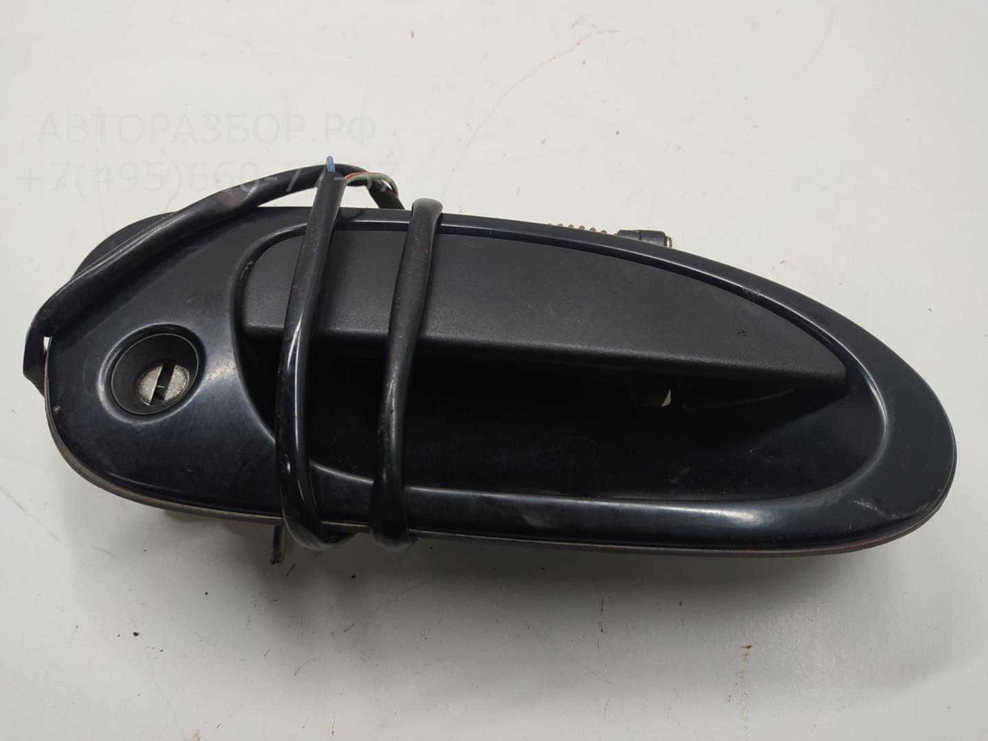 Ручка двери передней наружная правая