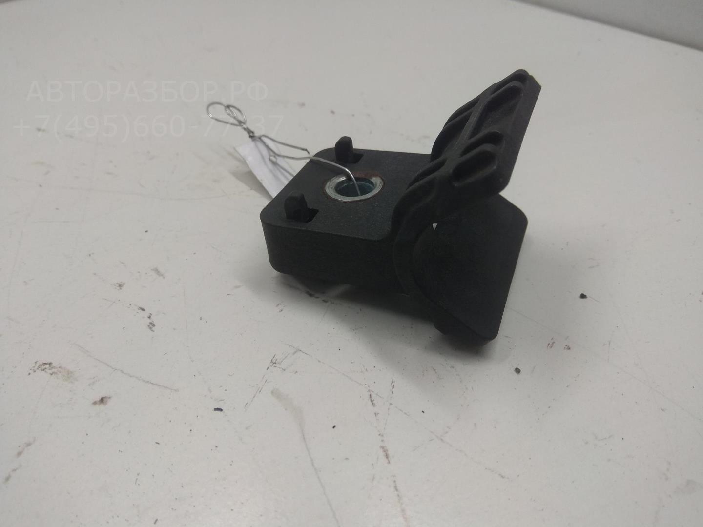 Кронштейн радиатора