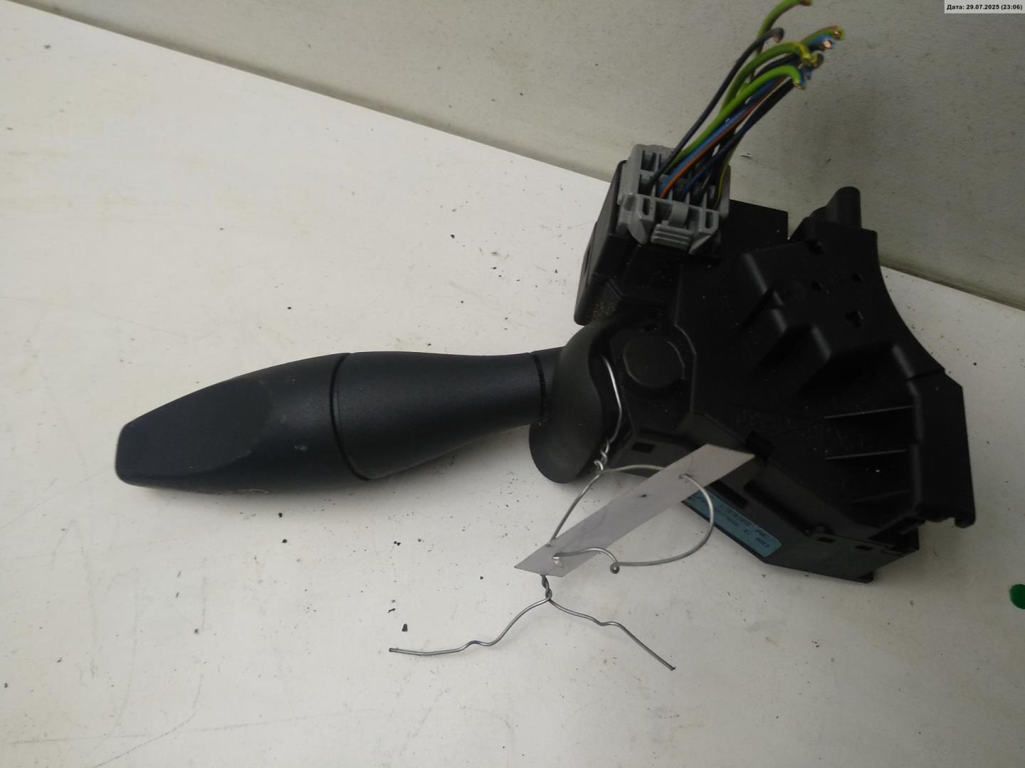 Переключатель поворотов подрулевой