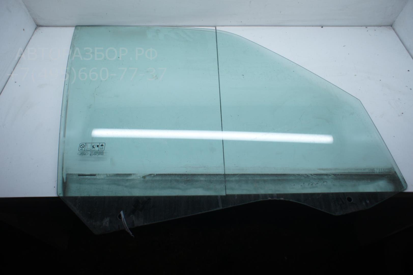 Стекло двери передней правой