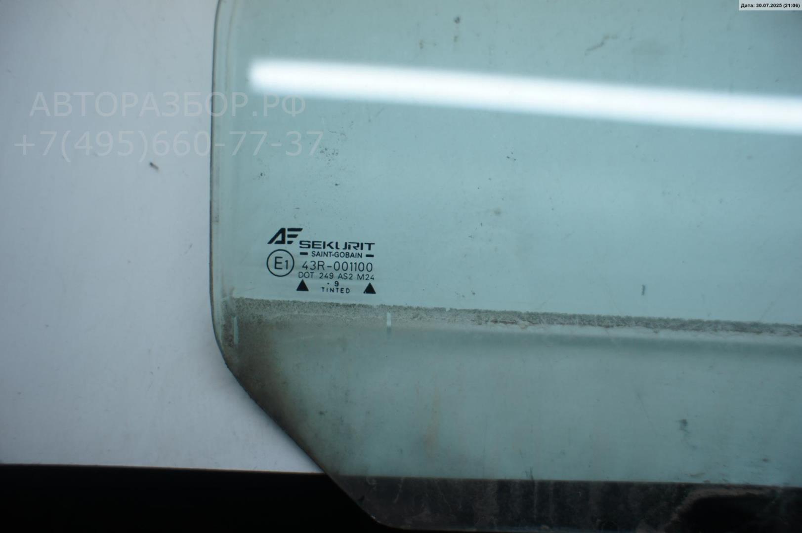 Стекло двери задней правой