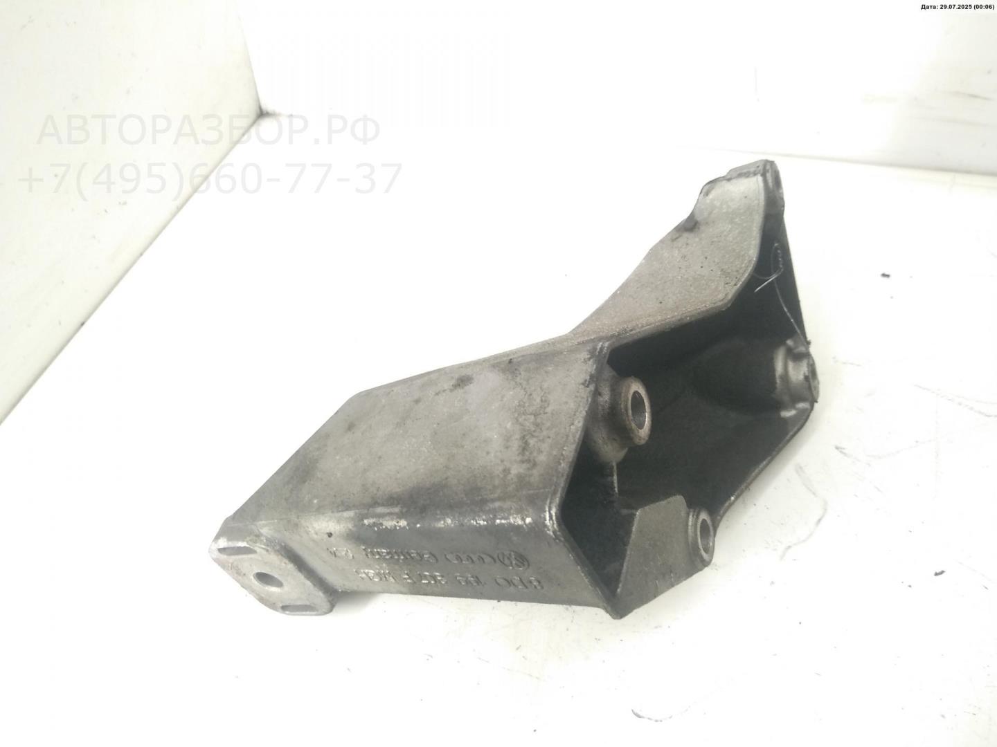 Кронштейн двигателя левый
