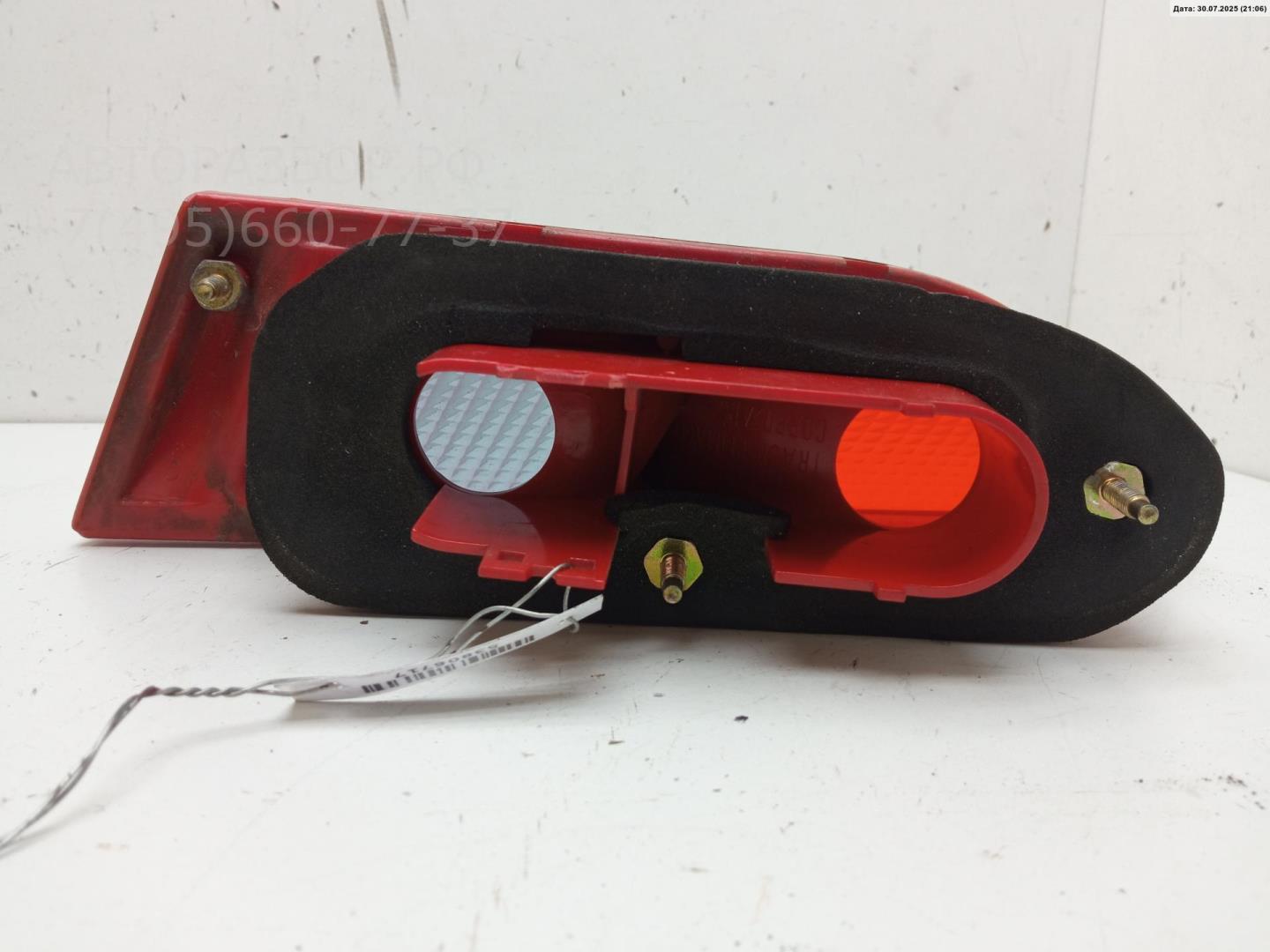 Фонарь задний внутренний левый