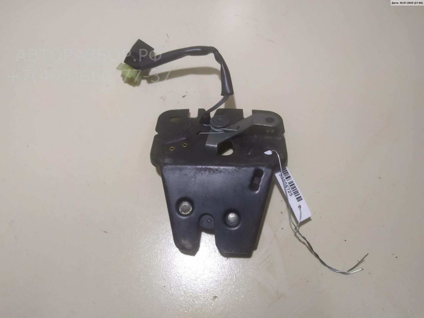 Замок багажника