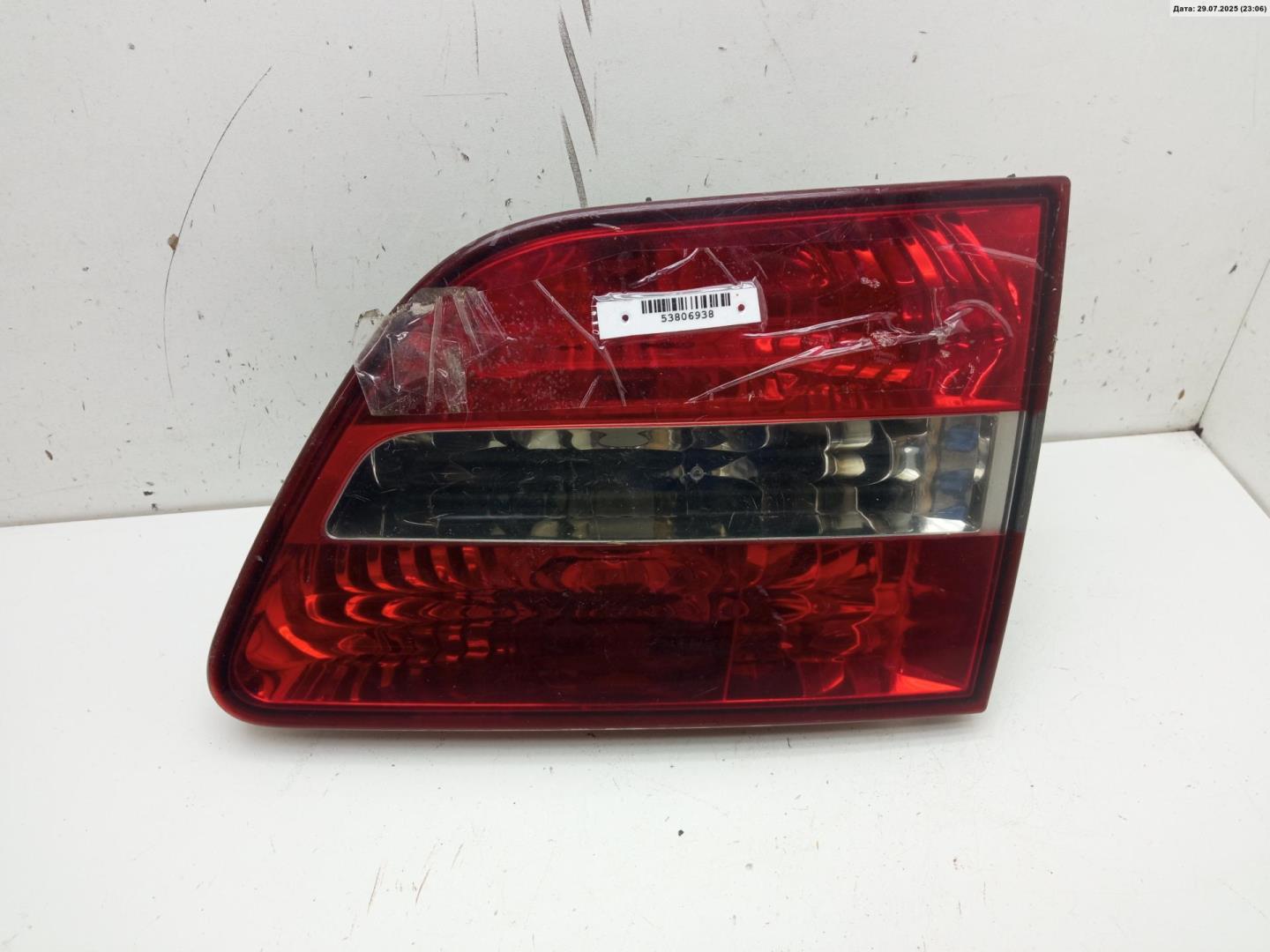 Фонарь задний внутренний правый