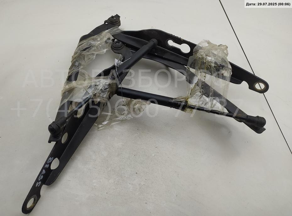 Петля капота левая