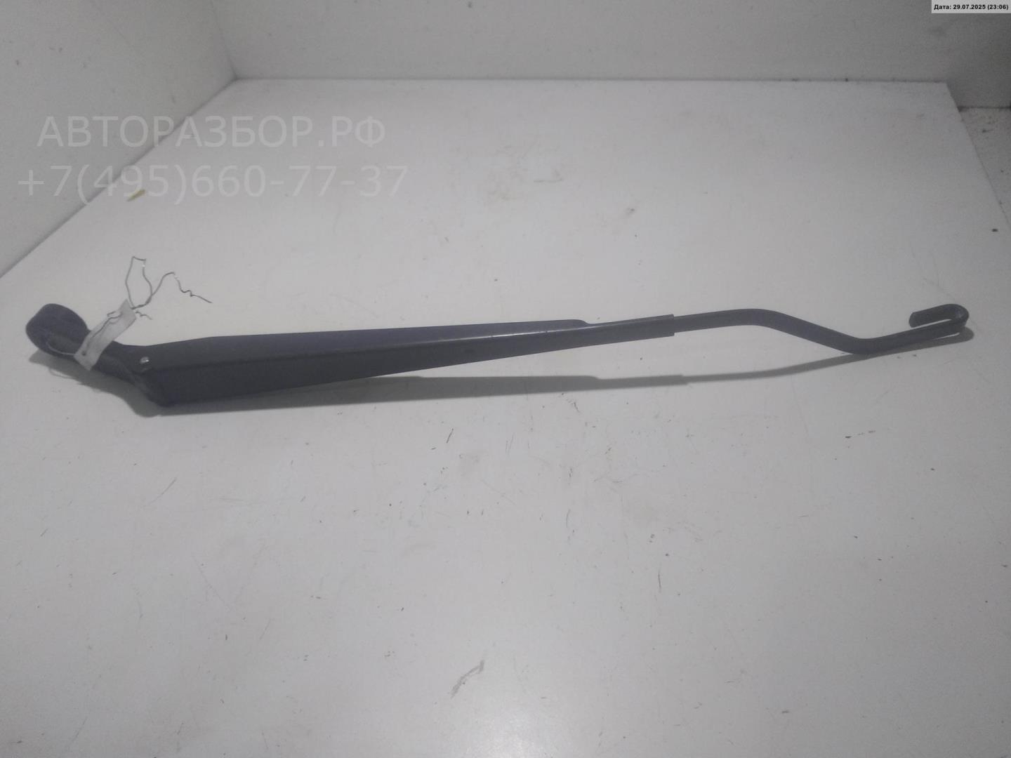 Поводок стеклоочистителя передний левый