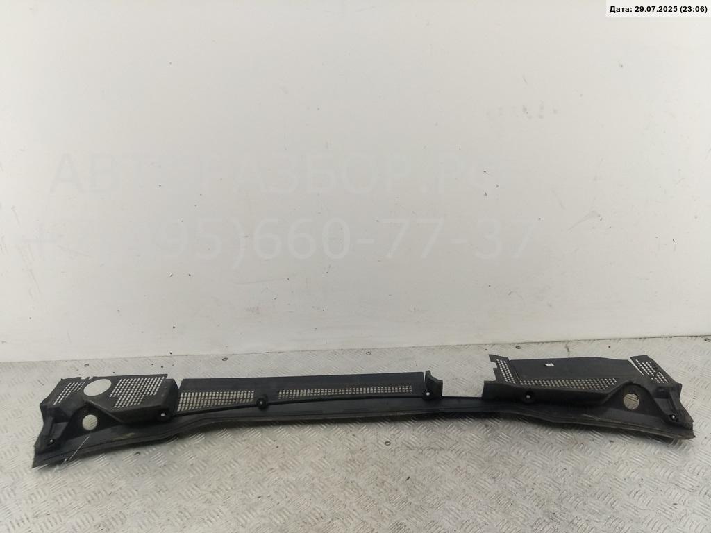 Решетка стеклоочистителей (Жабо)