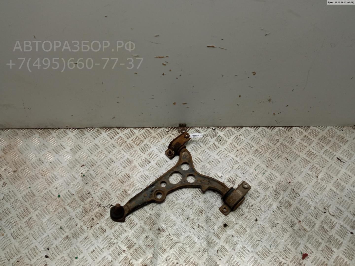 Рычаг передний левый