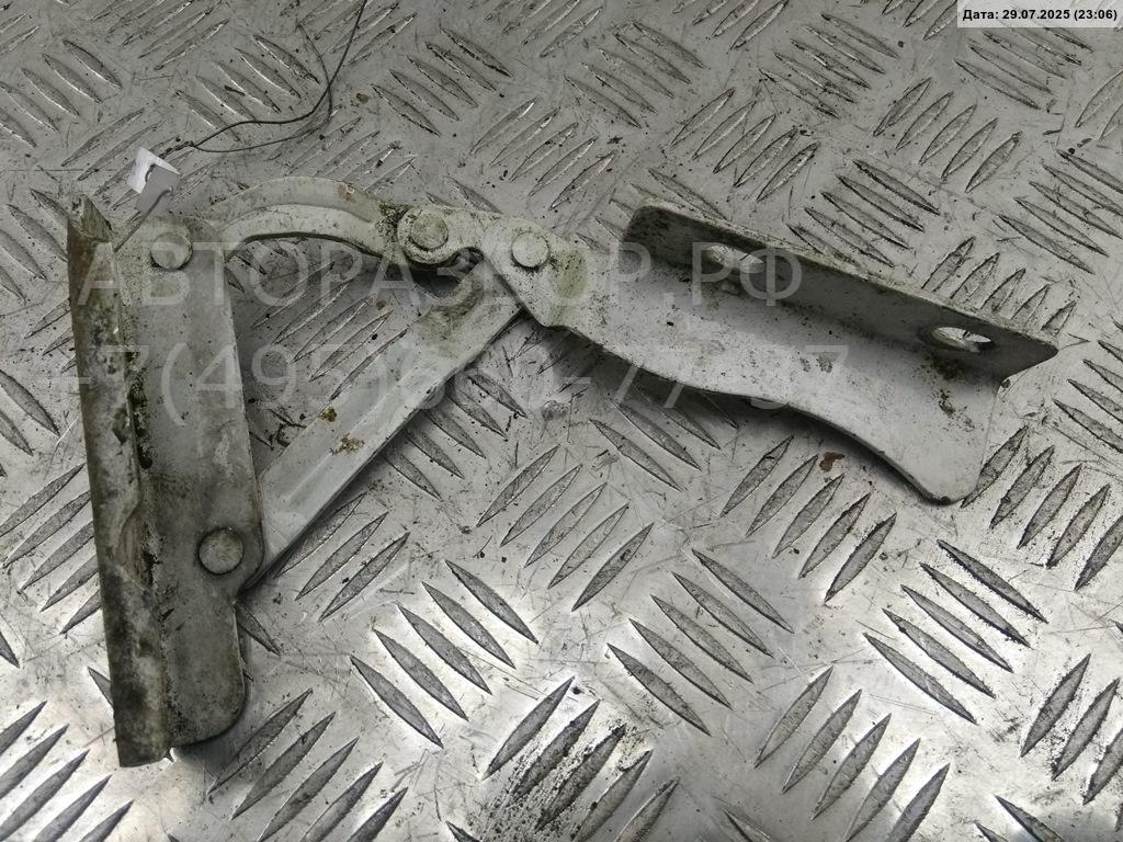 Петля капота левая