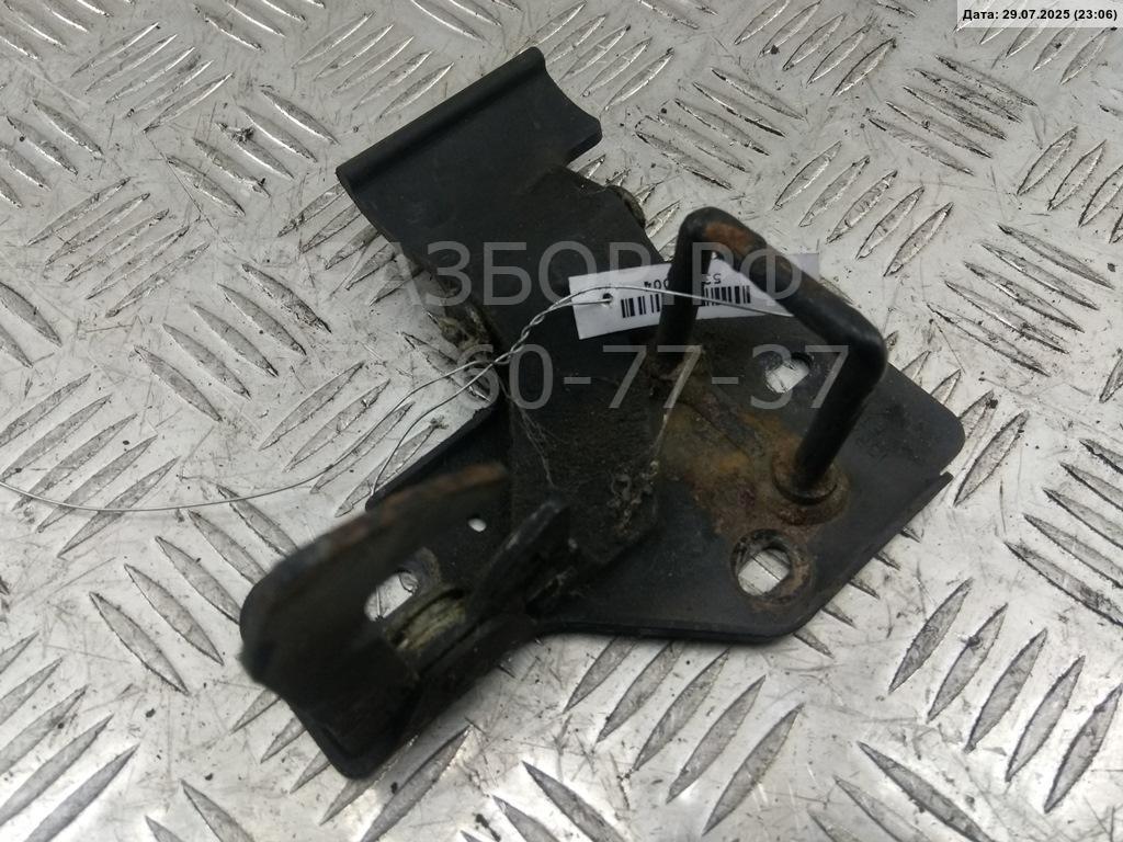 Замок капота