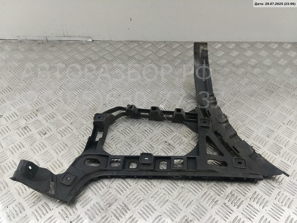 Кронштейн заднего бампера