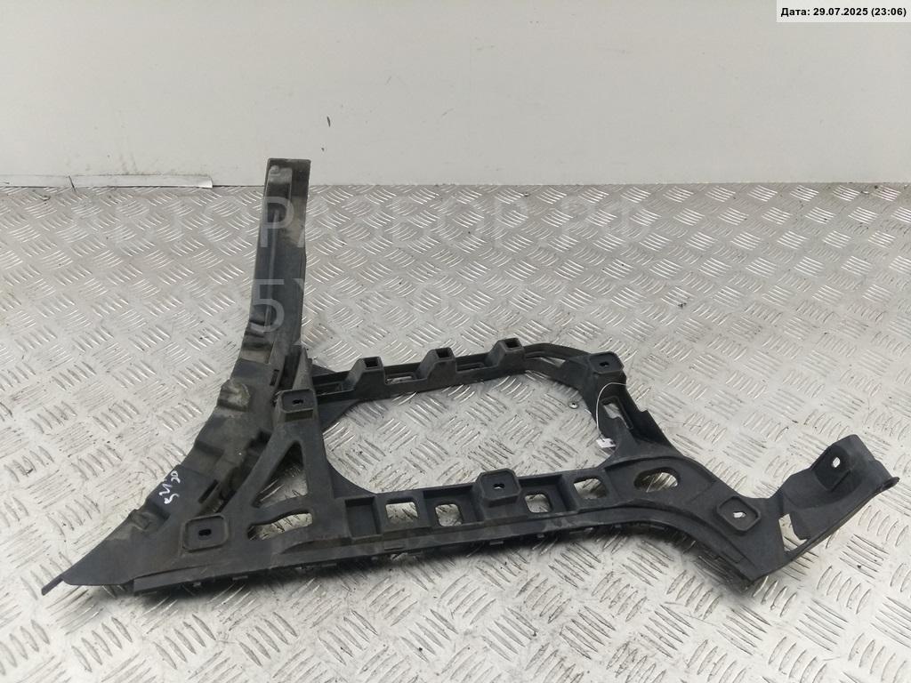 Кронштейн заднего бампера