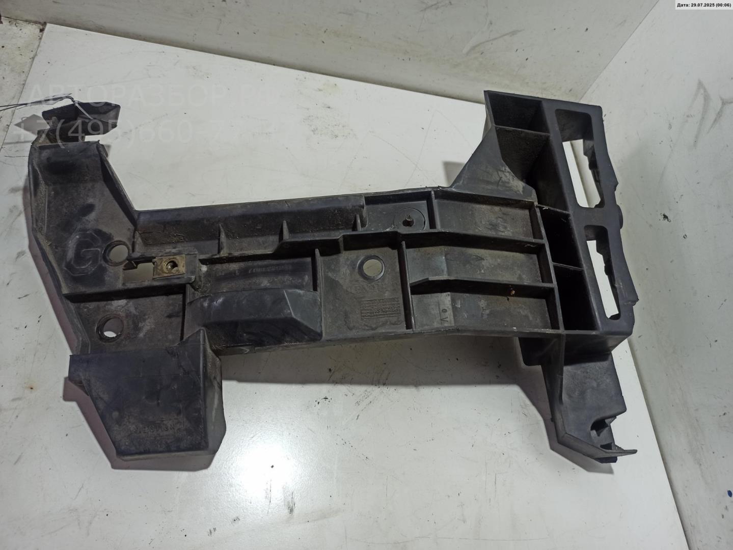 Кронштейн заднего бампера левый