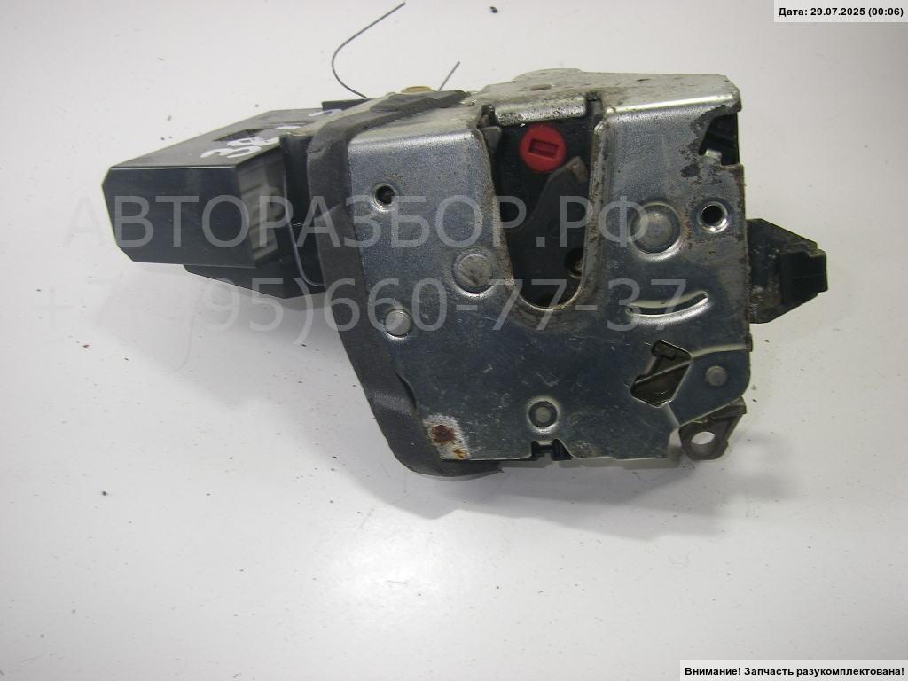 Замок двери задней левой