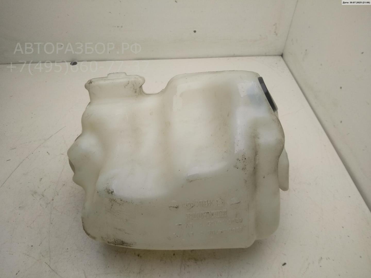 Бачок омывателя лобового стекла