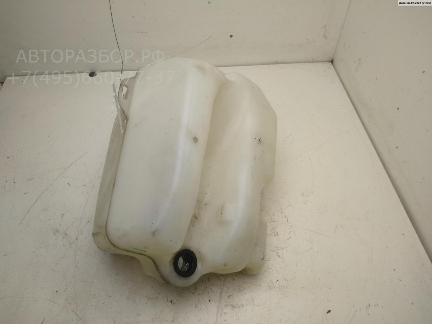 Бачок омывателя лобового стекла