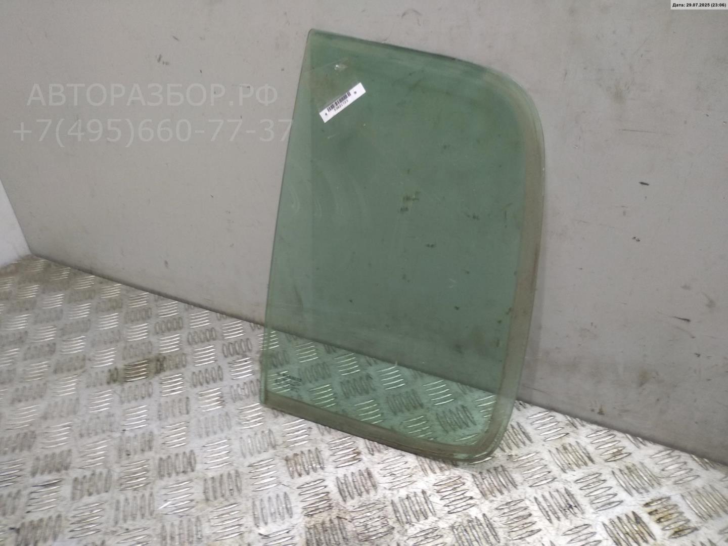 Стекло двери задней левой (форточка)