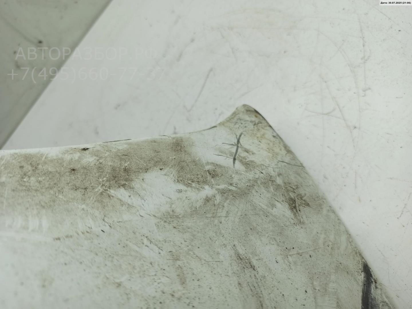 Крыло переднее правое