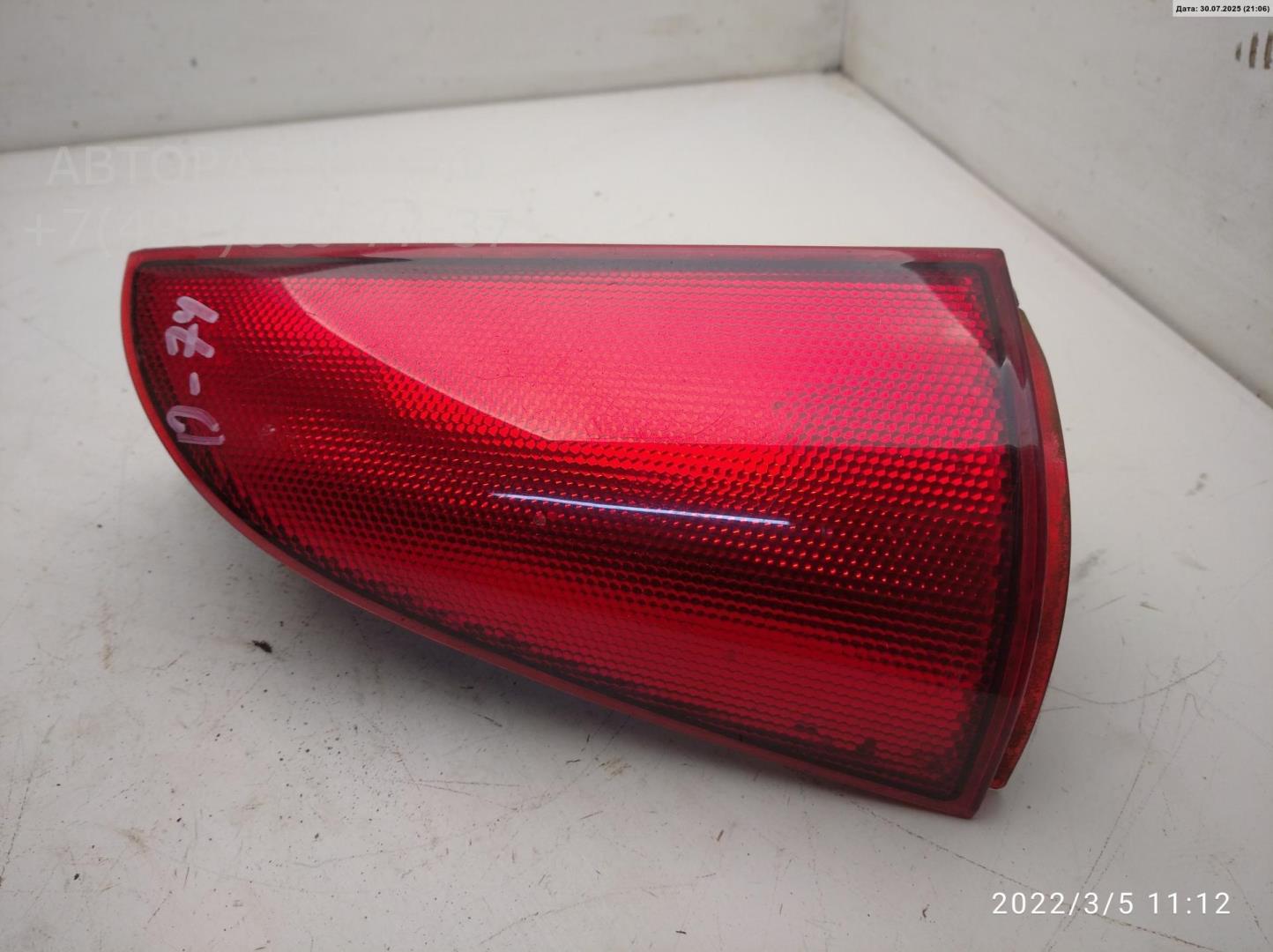 Отражатель в бампер задний левый