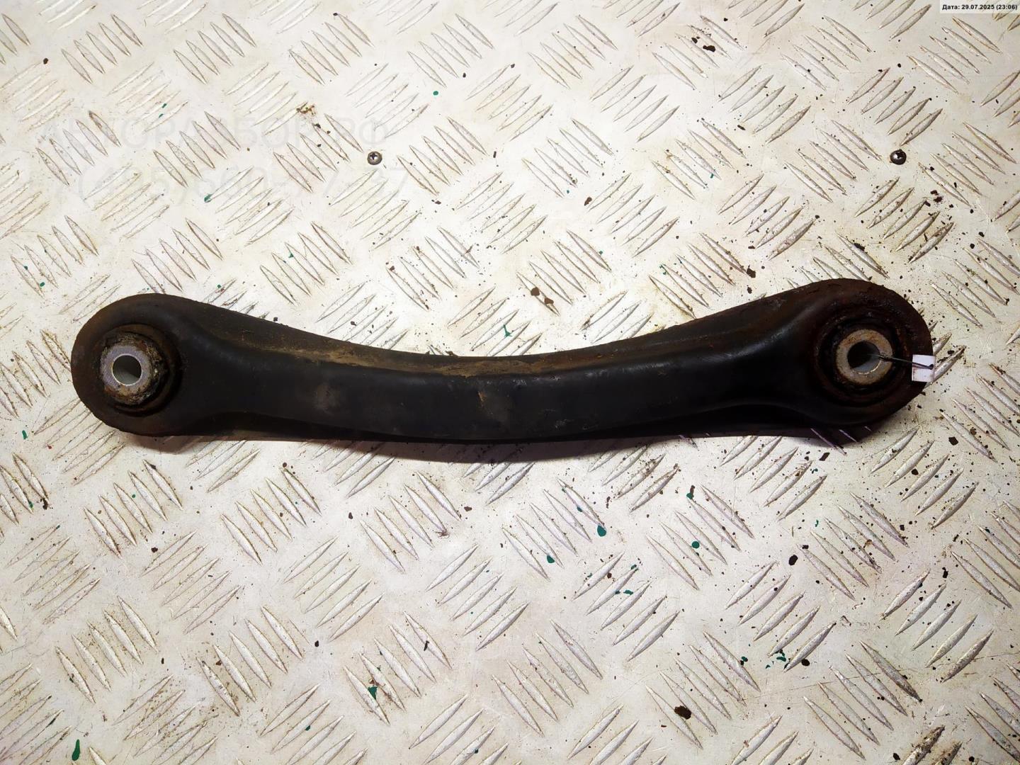 Рычаг задний правый