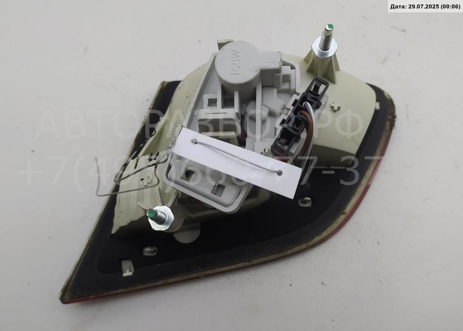 Фонарь задний внутренний левый