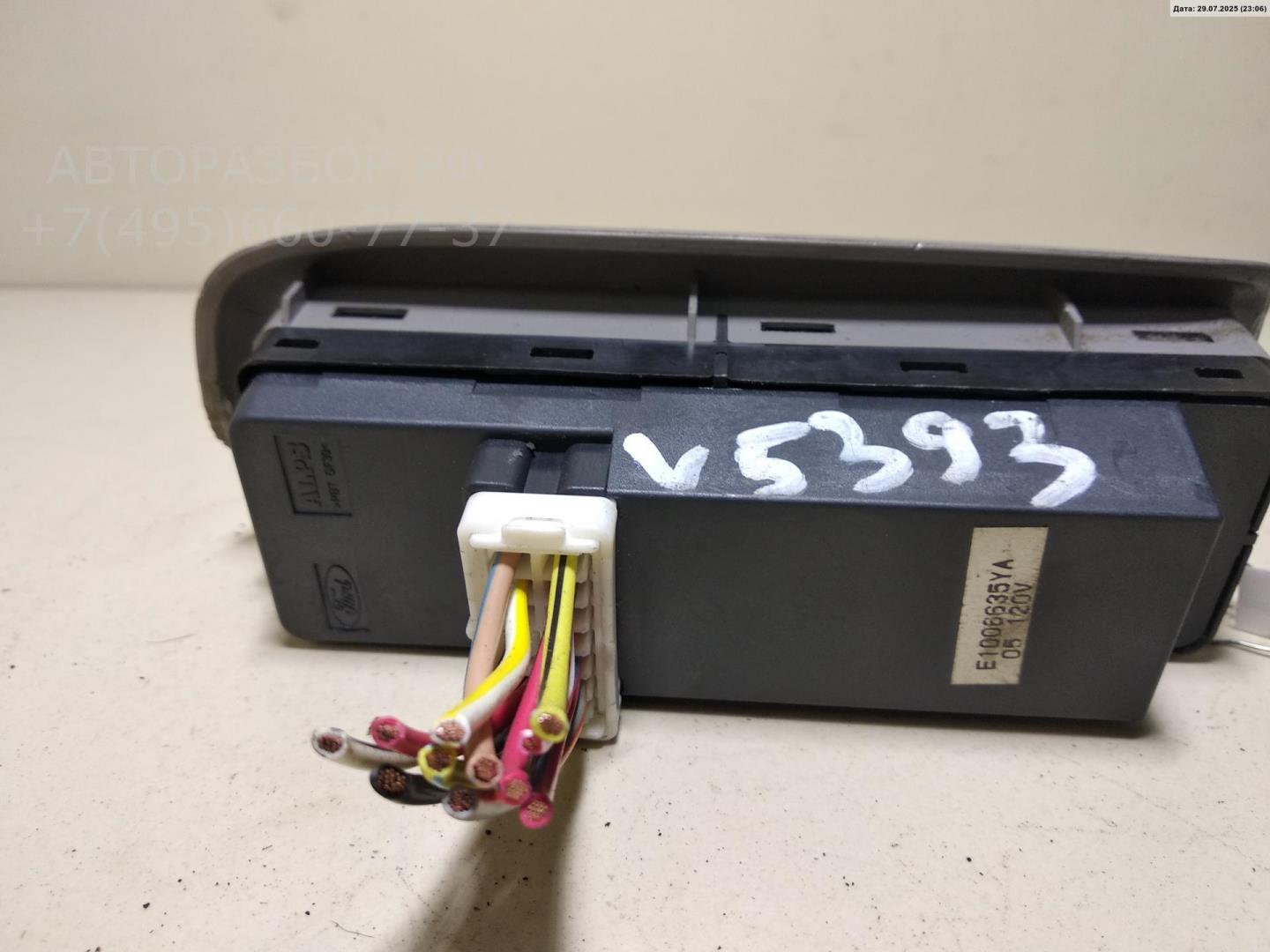 Блок управления стеклоподъемниками