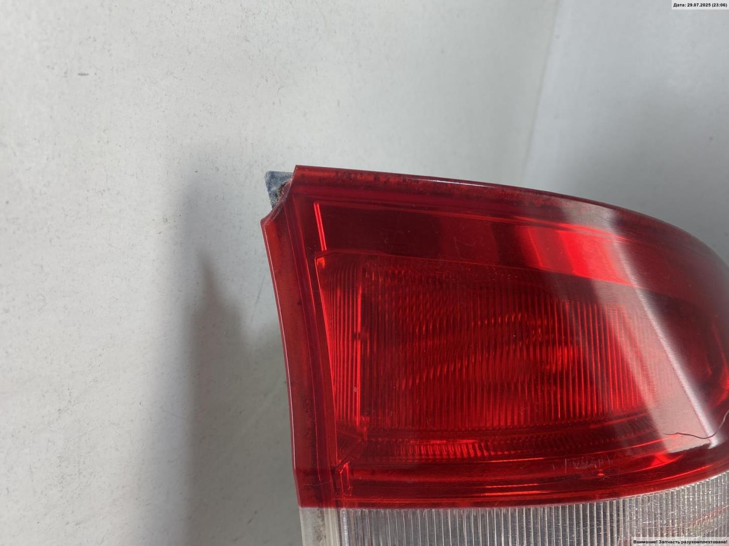 Фонарь задний правый