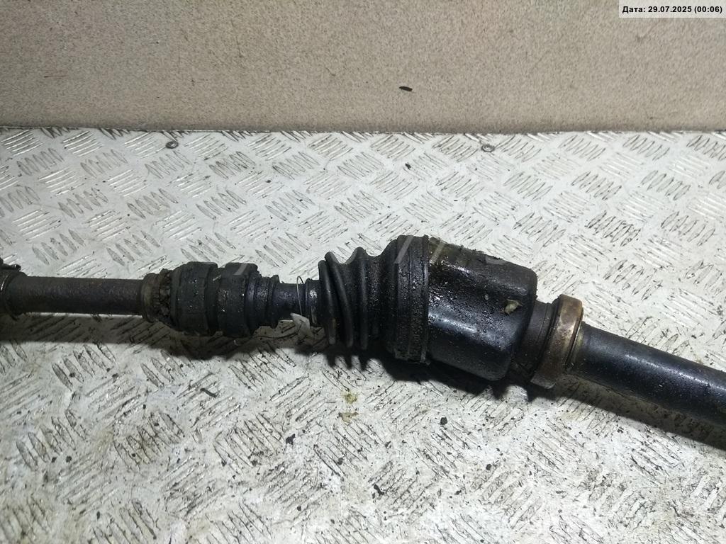 Полуось передняя правая