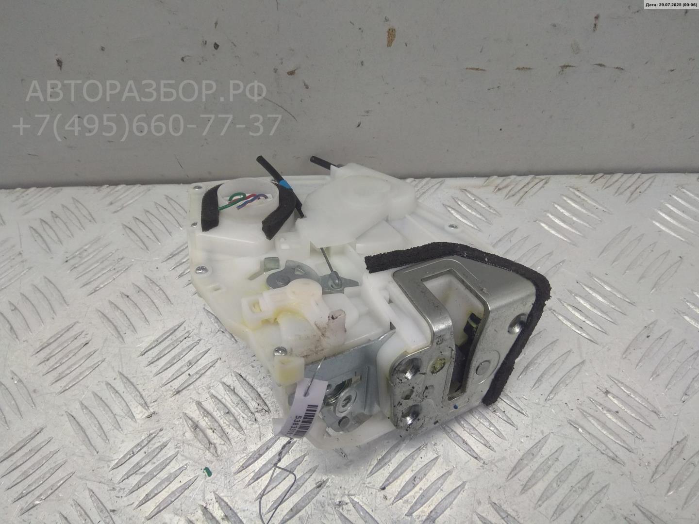 Замок двери задней правой