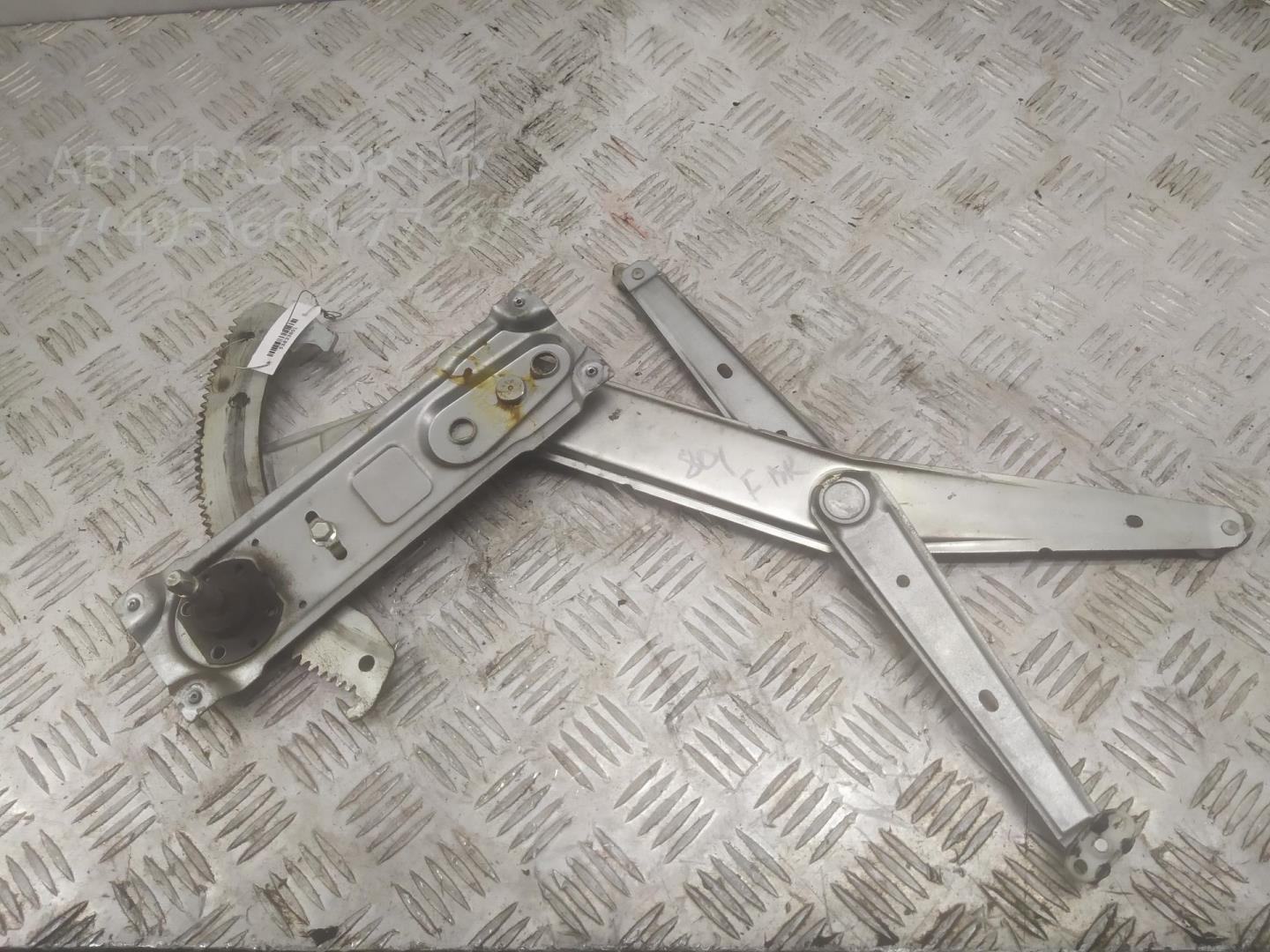 Стеклоподъемник механ. передний правый