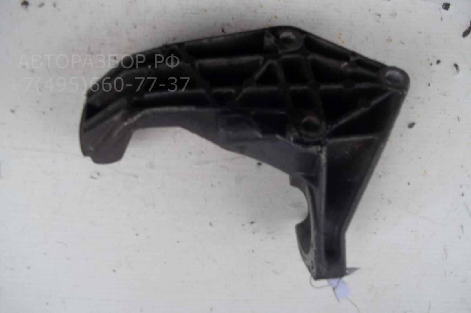 Кронштейн двигателя передний