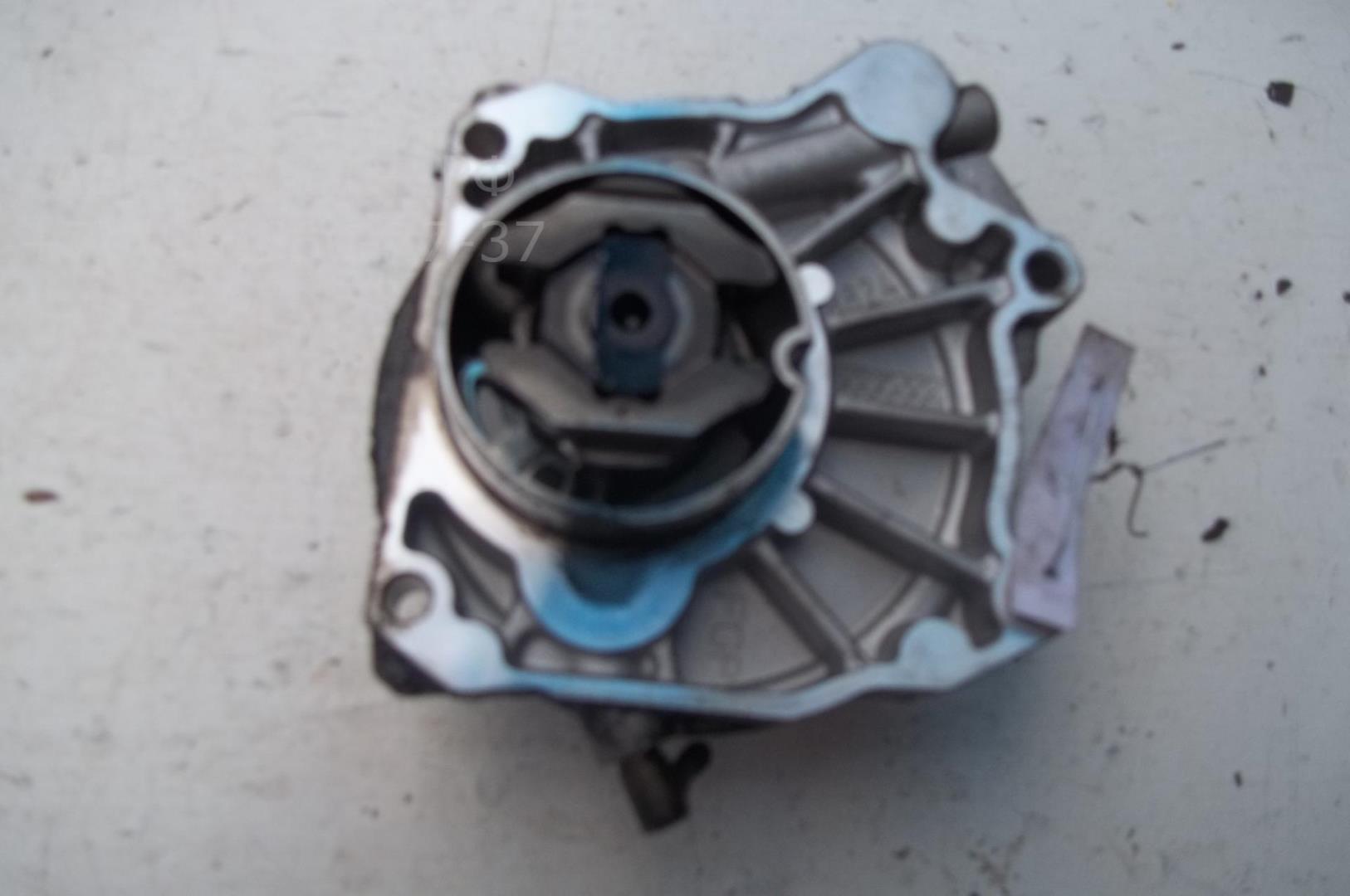 Насос вакуумный