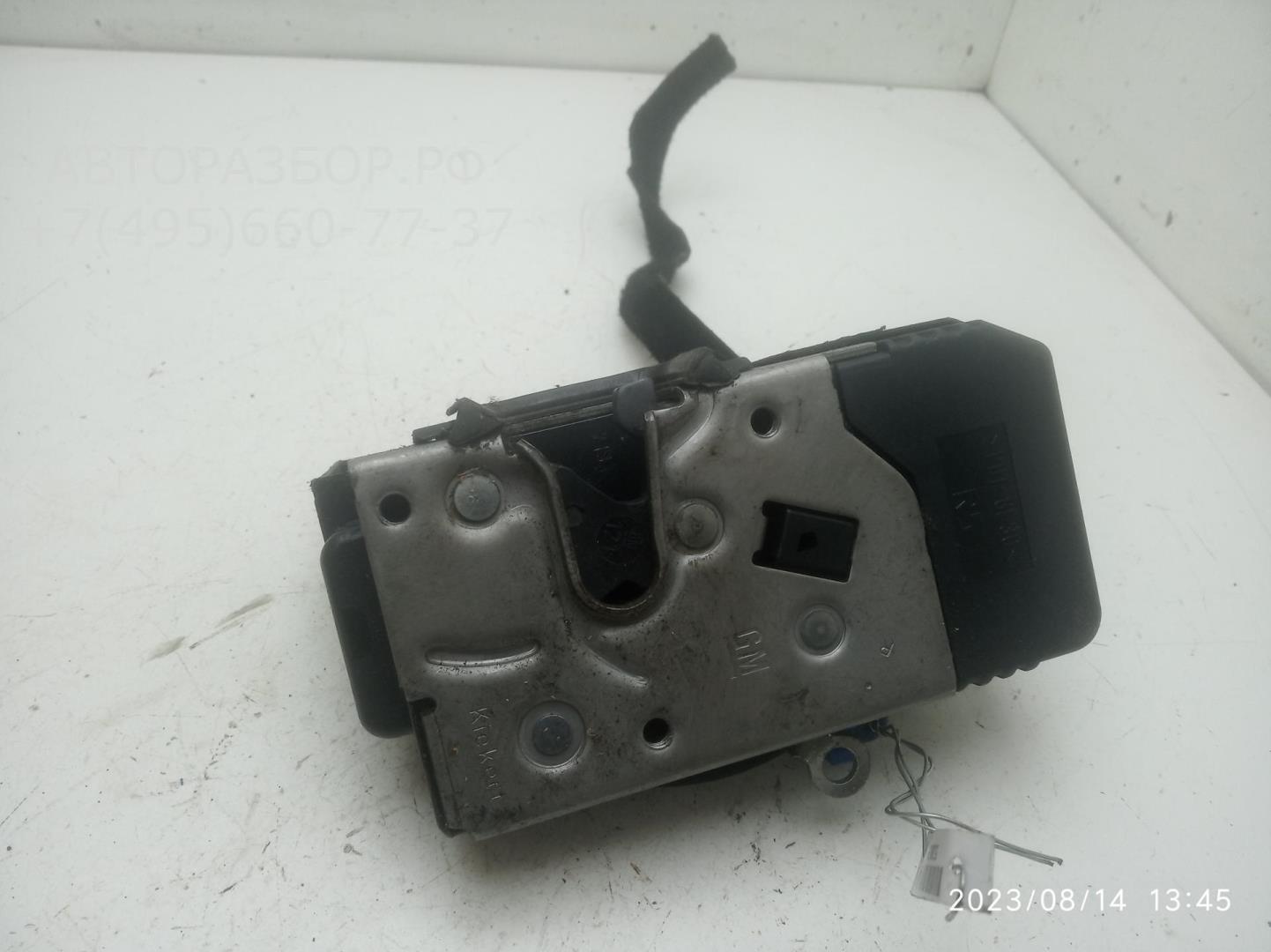 Замок двери передней правой